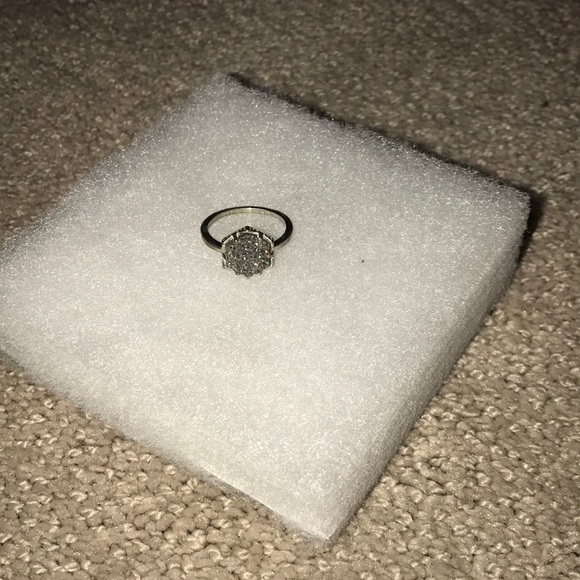Kendra Scott Jewelry - Kendra Scott Drusy Ring